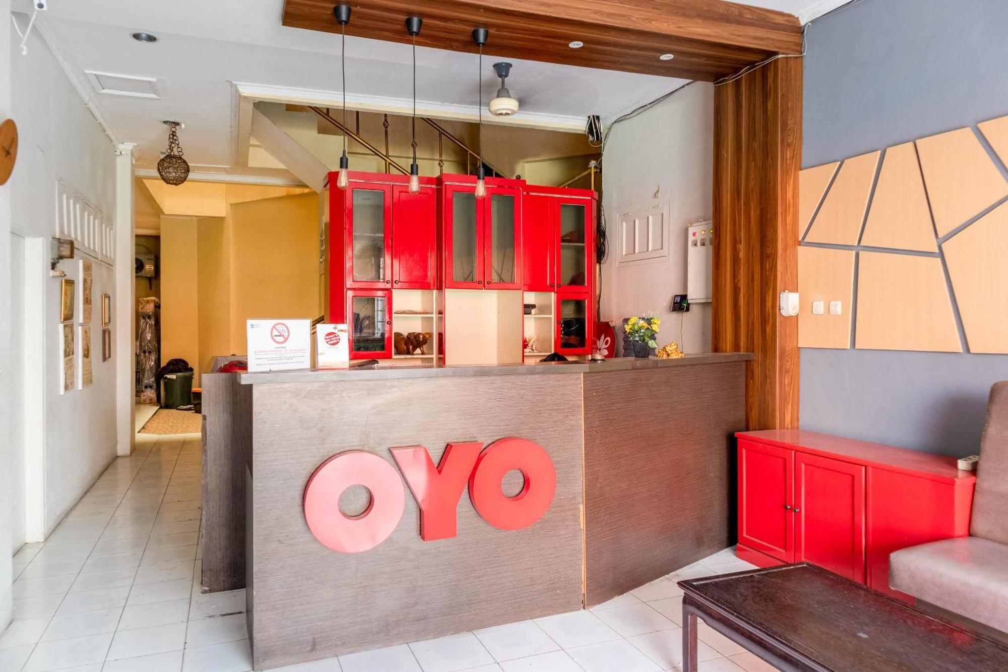 Oyo 1111 Pasar Baru Inn Jakarta Exterior photo